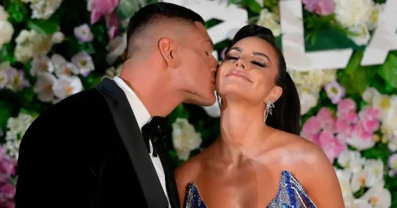 Emilia Dides y Sammis Reyes