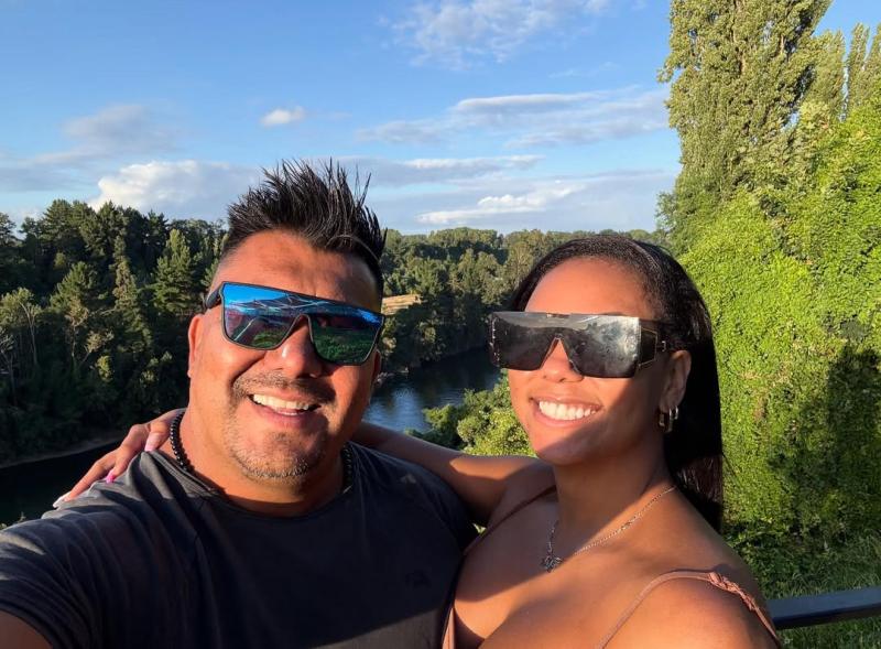 Betsy Camino junto a su novio Cristián Sandoval - Instagram