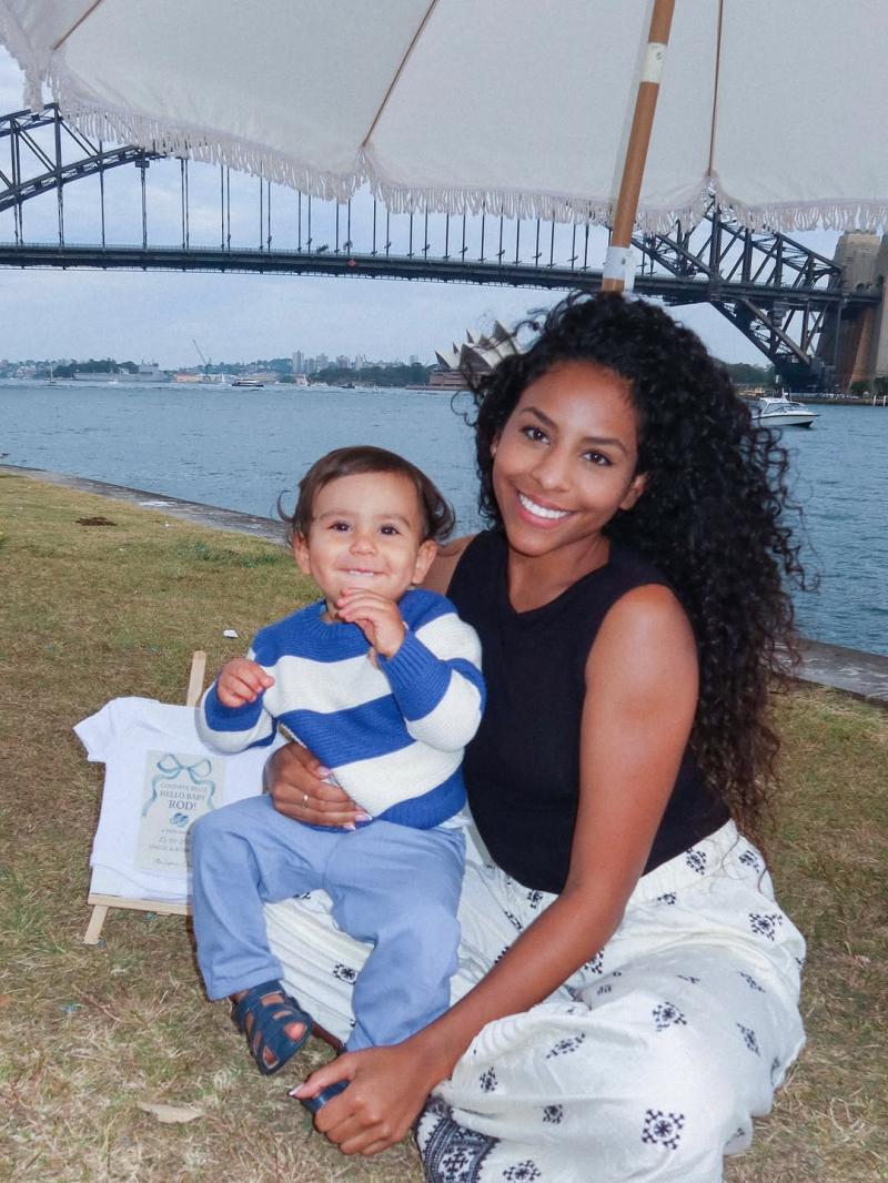 Xephora Alvarado, hija de Anita Alvarado, junto a su hijo | Instagram