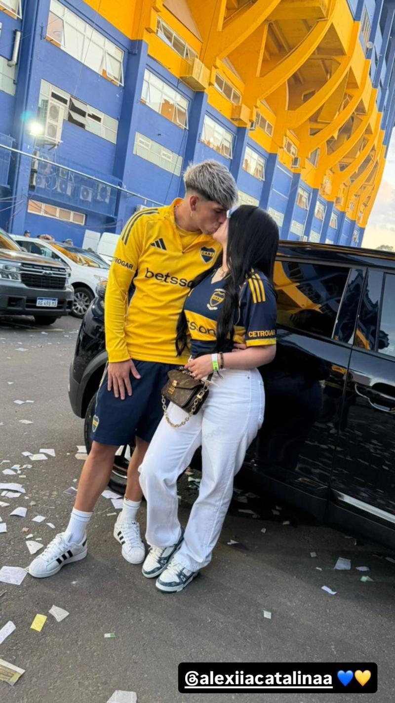 Carlos Palacios compartió romántica postal con su polola - Instagram