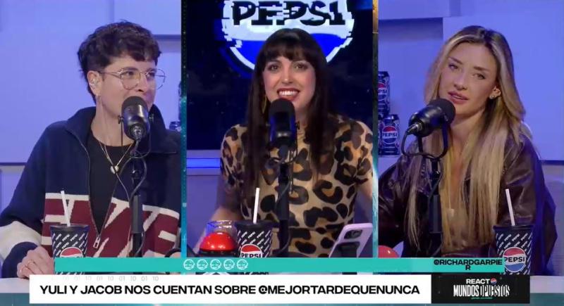 React Mundos Opuestos