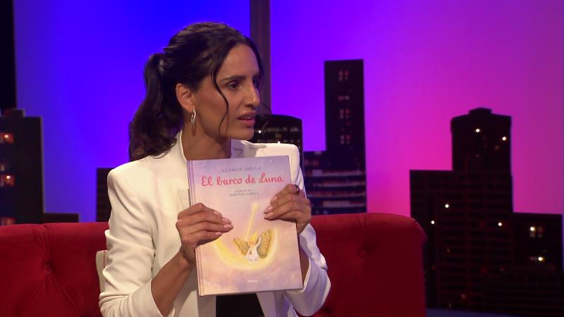 Leonor Varela con su nuevo libro en Only Comparini. Créditos: 13C
