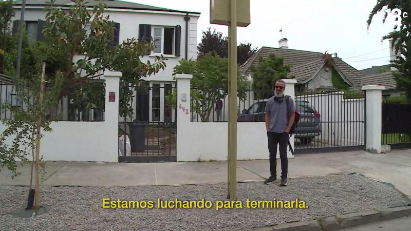 Ciudadano australiano sorprende con perfecto español "chileno". Créditos: 13C