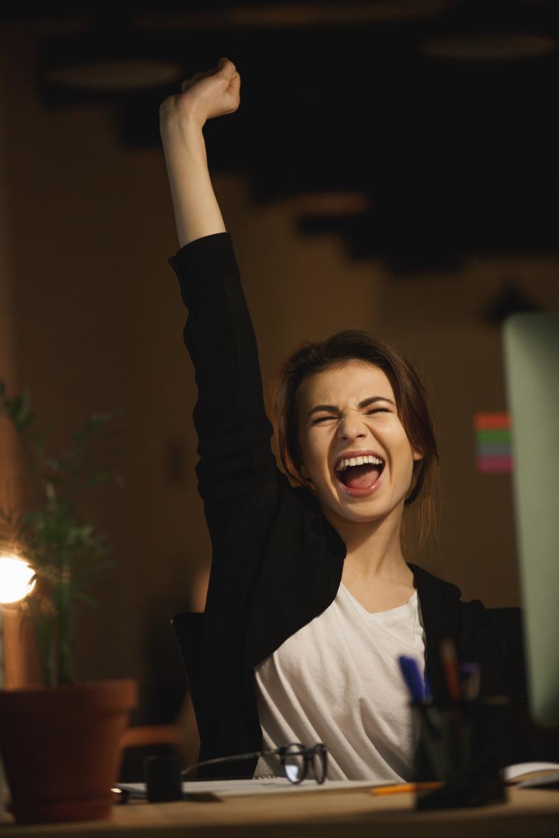 Bono al Trabajo de la Mujer - Freepik