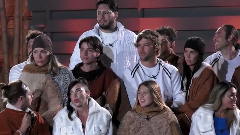 Alan Didier y Jota en Mundos Opuestos