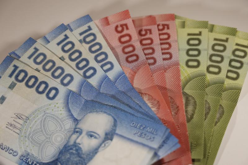 Revisa si tienes pendiente el Aporte Familiar Permanente, ex Bono Marzo - Aton