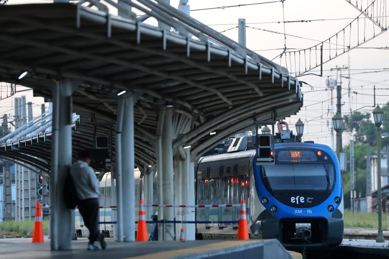 No es solo el Metro, también EFE y 2.695 servicios gratuitos en zonas rurales