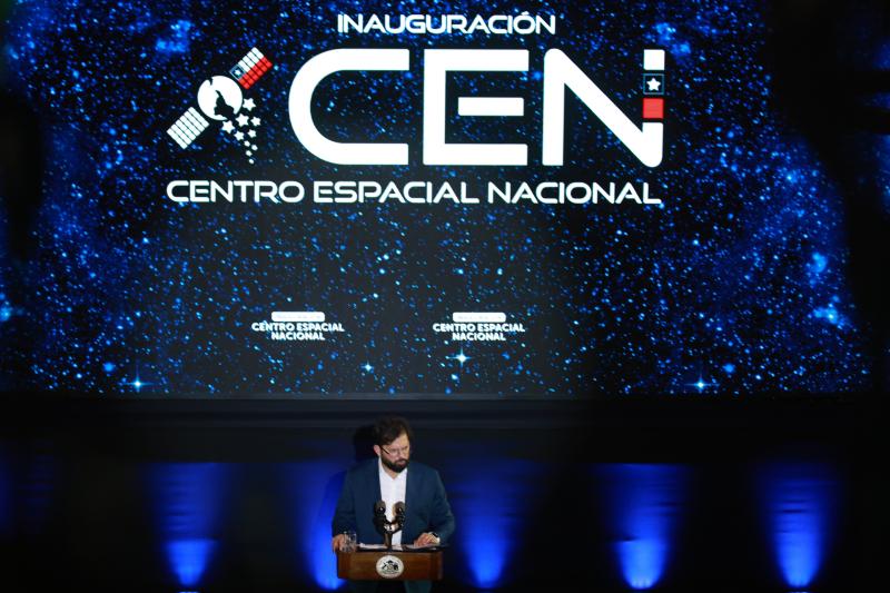 Presidente Gabriel Boric inauguró el Centro Espacial Nacional (CEN). Créditos: ATON