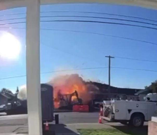 Explosión en Hayward, en California/X