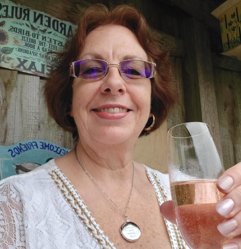 Tracy-Ann Kitching, otra pasajera que denunció el insólito hecho/Facebook