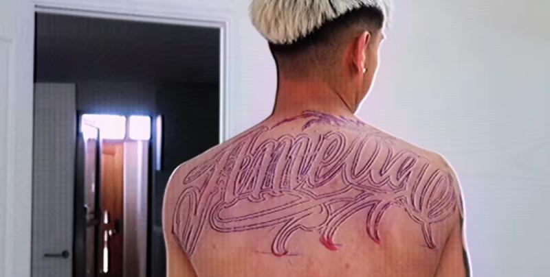 Tatuaje de AK4:20 para su hija con Ignacia Antonia | Instagram