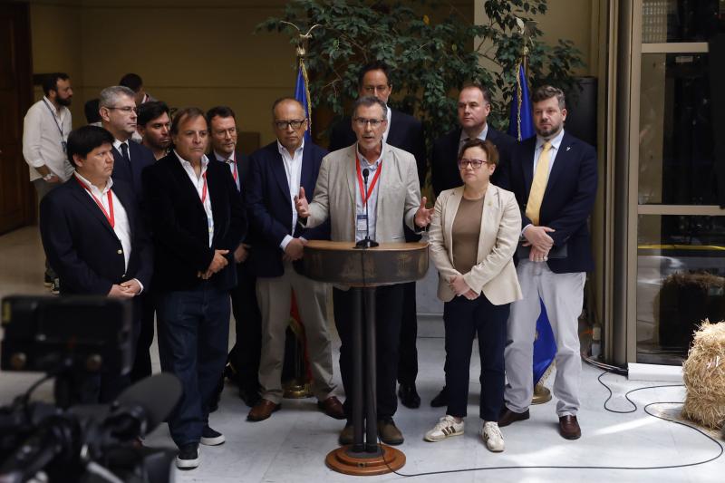 Cristián Campos llegó hasta la Cámara de Diputados | Aton