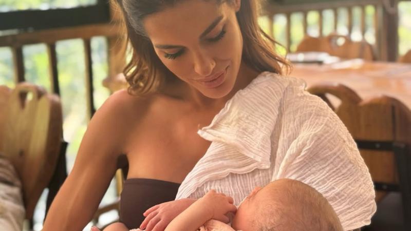 Gala Caldirola, ex "Ganar o Servir", con la hija de Pangal Andrade