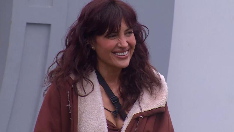 Karen Paola en Mundos Opuestos