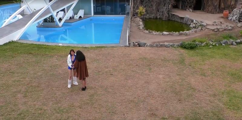 Samira Jalil e Ignacia Michelson en Mundos Opuestos