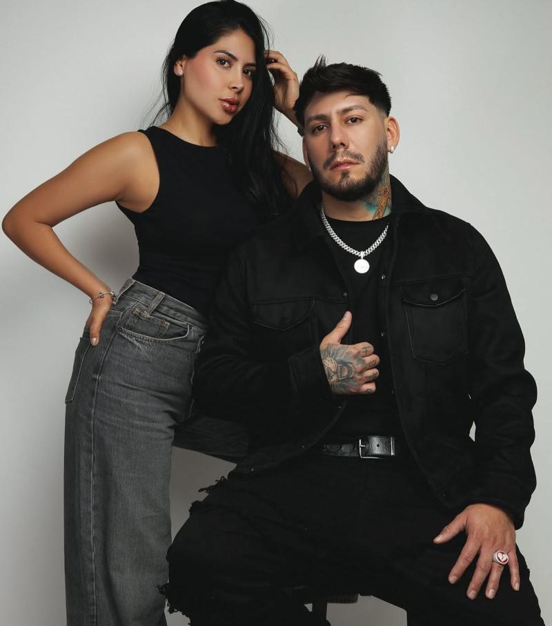 Dash y su pareja - Instagram