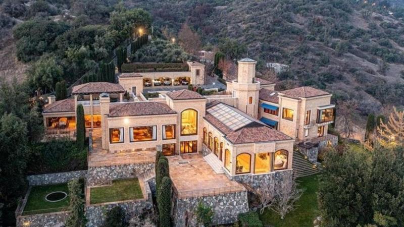 P & G - Mansión de Leonardo Farkas en Lo Curro