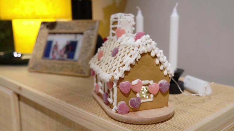 Casa de Navidad hecha de galleta de Jengibre. Créditos: 13C