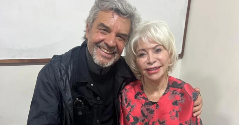Alejandro Goic con la escritora Isabel Allende en 2025 / Créditos: Instagram @embachileenarg