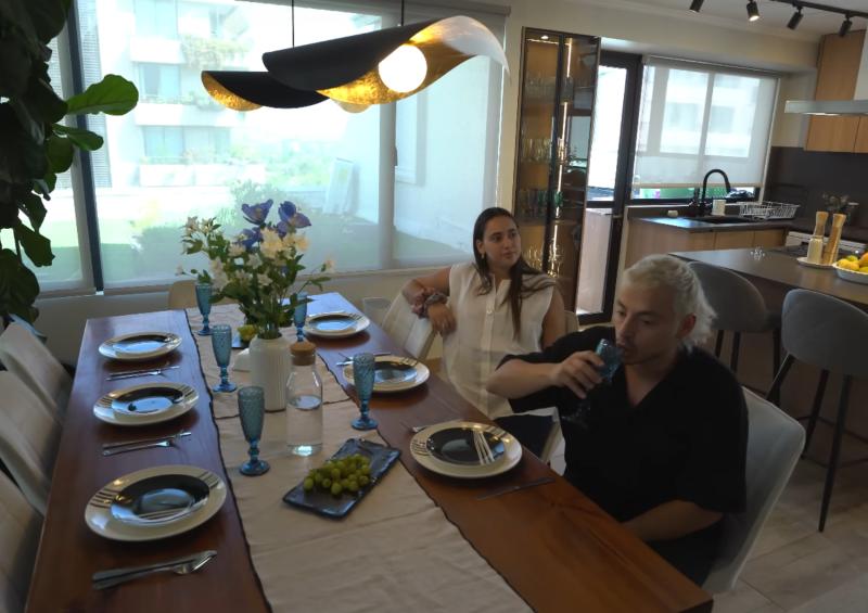 Comedor del departamento de Pollo Castillo