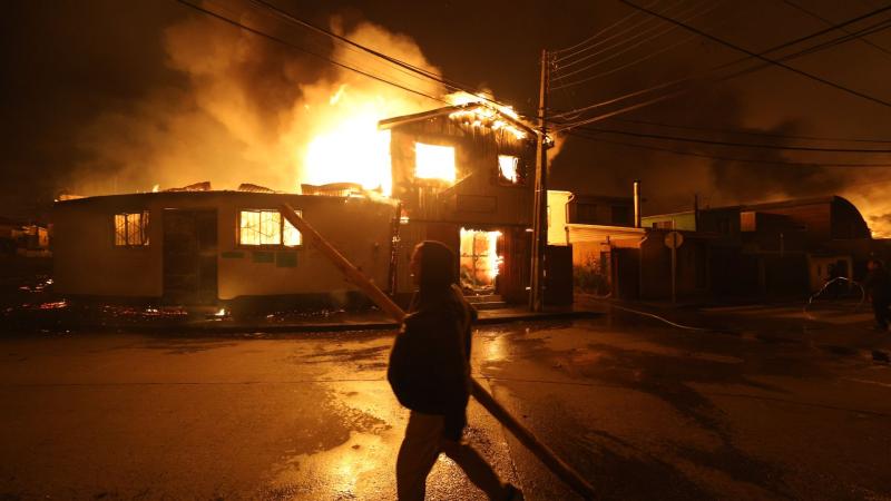 Incendio forestal en Lirquén, la localidad que recorrió José Luis Repenning