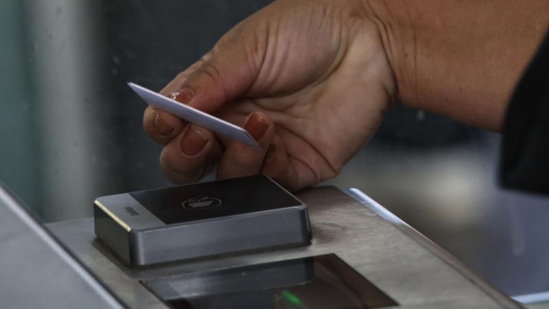 Nuevo método de pago en Metro de Santiago y Tren Nos - Créditos: ATON