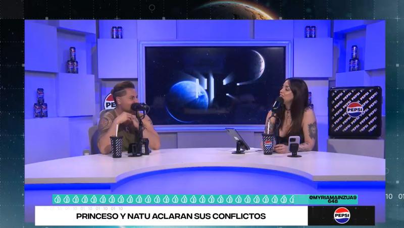 Princeso y Natu Urtubias en el react de Mundos Opuestos