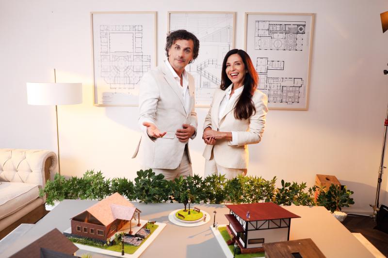 Sergio Lagos y Karla Constant animarán Vecinos al límite, el nuevo reality del 13