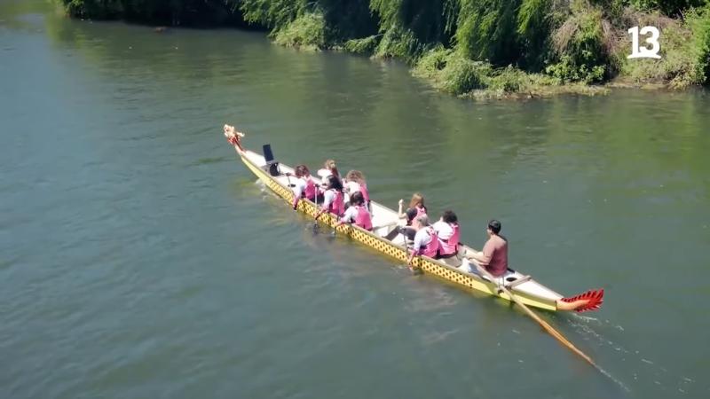 Mujeres remadoras de bote dragón Fortalesenos. Créditos: Canal 13