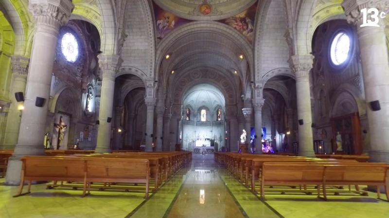 Interior de Parroquia San Lázaro. Créditos: 13C