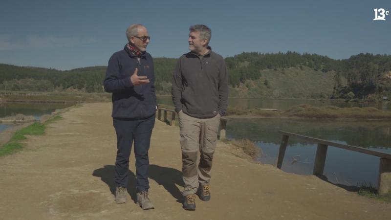 Arquitecto Ricardo Abuauad y Felipe Braun en "Sobre la Tierra". Créditos: 13C