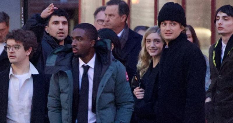 Finn Wolfhard, Sadie Sink, Gaten Matarazzo, Caleb McLaughlin, Natalia Dyer, Charlie Heaton y Joe Keery - HELLO!