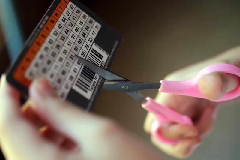 Adiós a la tarjeta de coordenadas - Agencia Uno