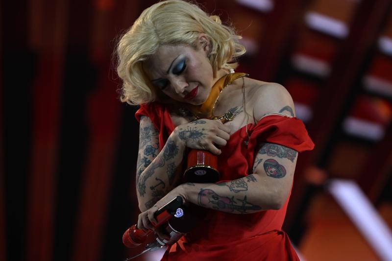 Mon Laferte junto a las Gaviotas otorgadas por el público - Agencia Uno