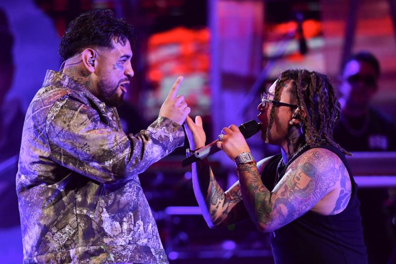 Pablo Chill-E junto a Julianno Sosa en la Quinta Vergara | Agencia UNO