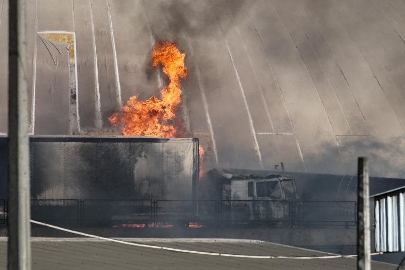 La compleja explosión que impactó a bombero en Renca - Aton