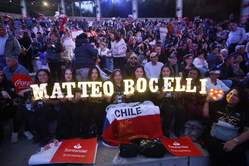 Fran Club de Matteo Bocelli durante su participación en Viña 2026 | Aton