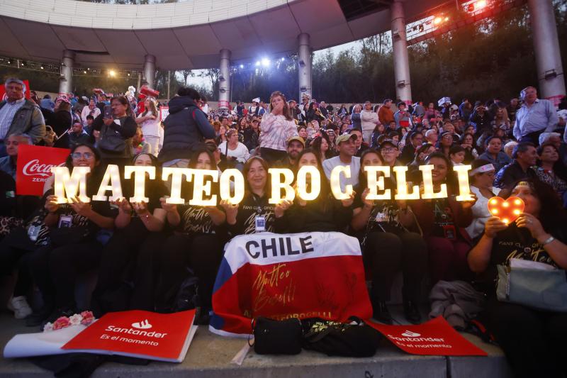Fanáticas de Matteo Bocelli | Viña 2026 | Aton