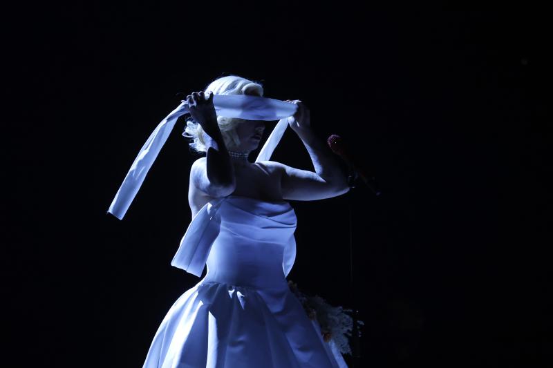 Mon Laferte recibe la Gaviota de Platino en Viña 2026 | Aton