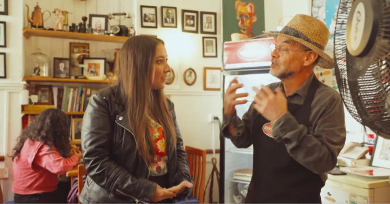 Cami Chef visita Café República en Probando el Barrio