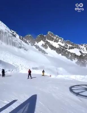 Los esquiadores afectados por la avalancha sobrevivieron/X