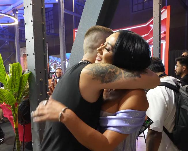 El emotivo encuentro de Pamela Díaz y Jean Philippe Cretton - Captura YouTube Pamela Díaz