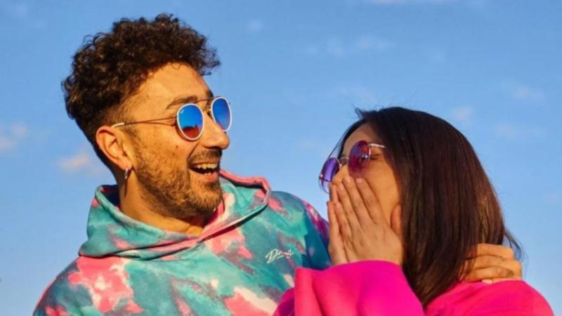 Dunga, cantante de La Combo Tortuga, y Karla Melo