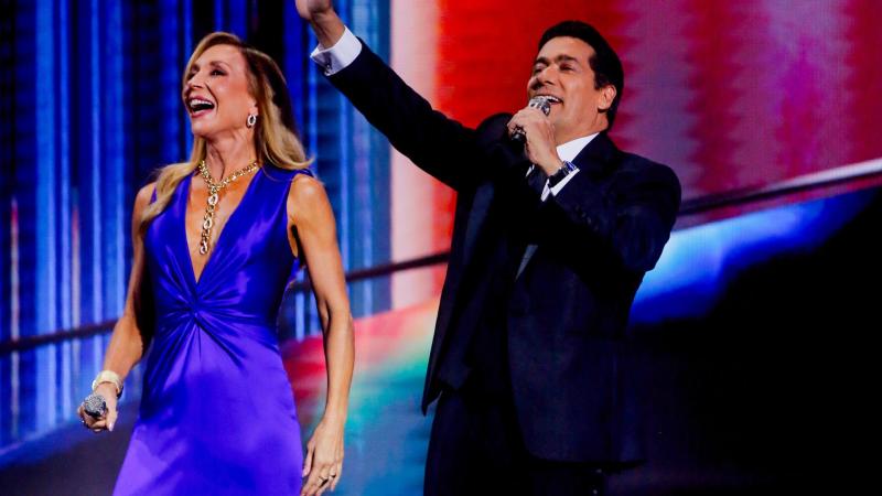 Karen Doggenweiler y Rafael Araneda en el Festival de Viña - Créditos: Agencia Uno