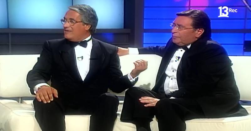 Fernando Alarcón y Eduardo Ravani hablando de su amistad en la Noche de Cecilia, 1999