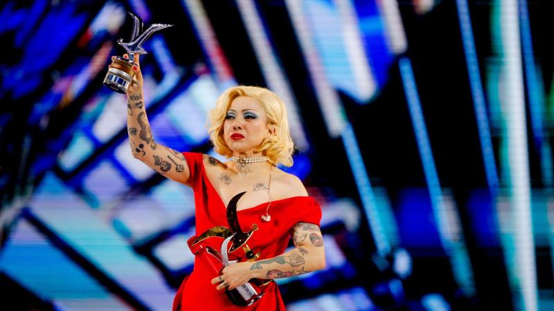 La propuesta de Matteo Bocelli a Mon Laferte - Créditos: Agencia Uno