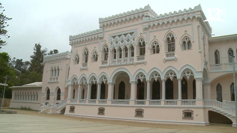 Fachada del Palacio Vergara en City Tour. Créditos: 13C
