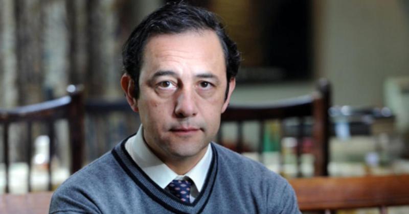 Daniel Muñoz es reconocido en los Premios Caleuche 2026