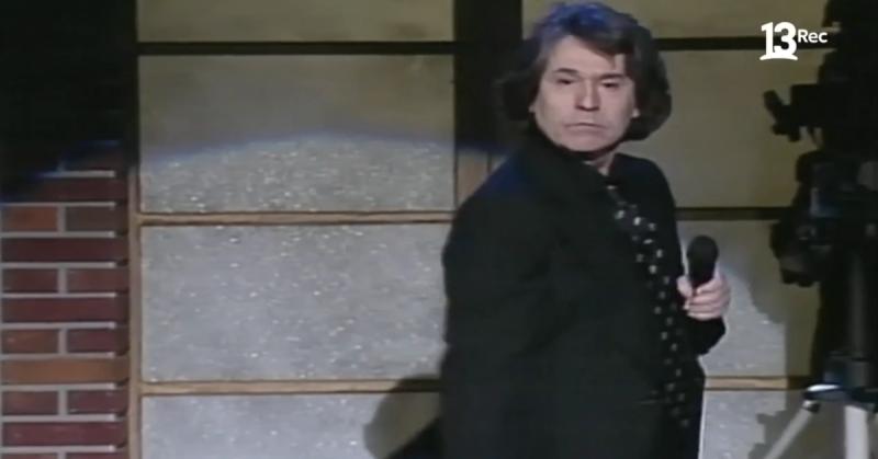 Raphael fue entrevistado por humoristas durante su visita al programa Noche de Ronda (1997)