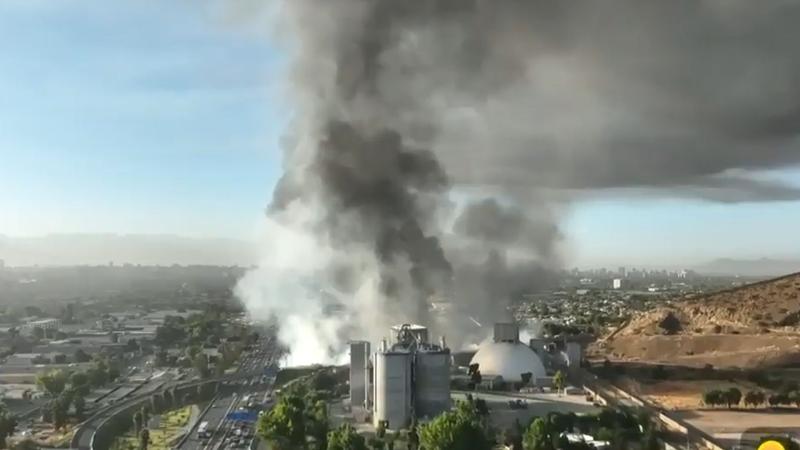 Doctor Ugarte ayuda tras incendio en Renca
